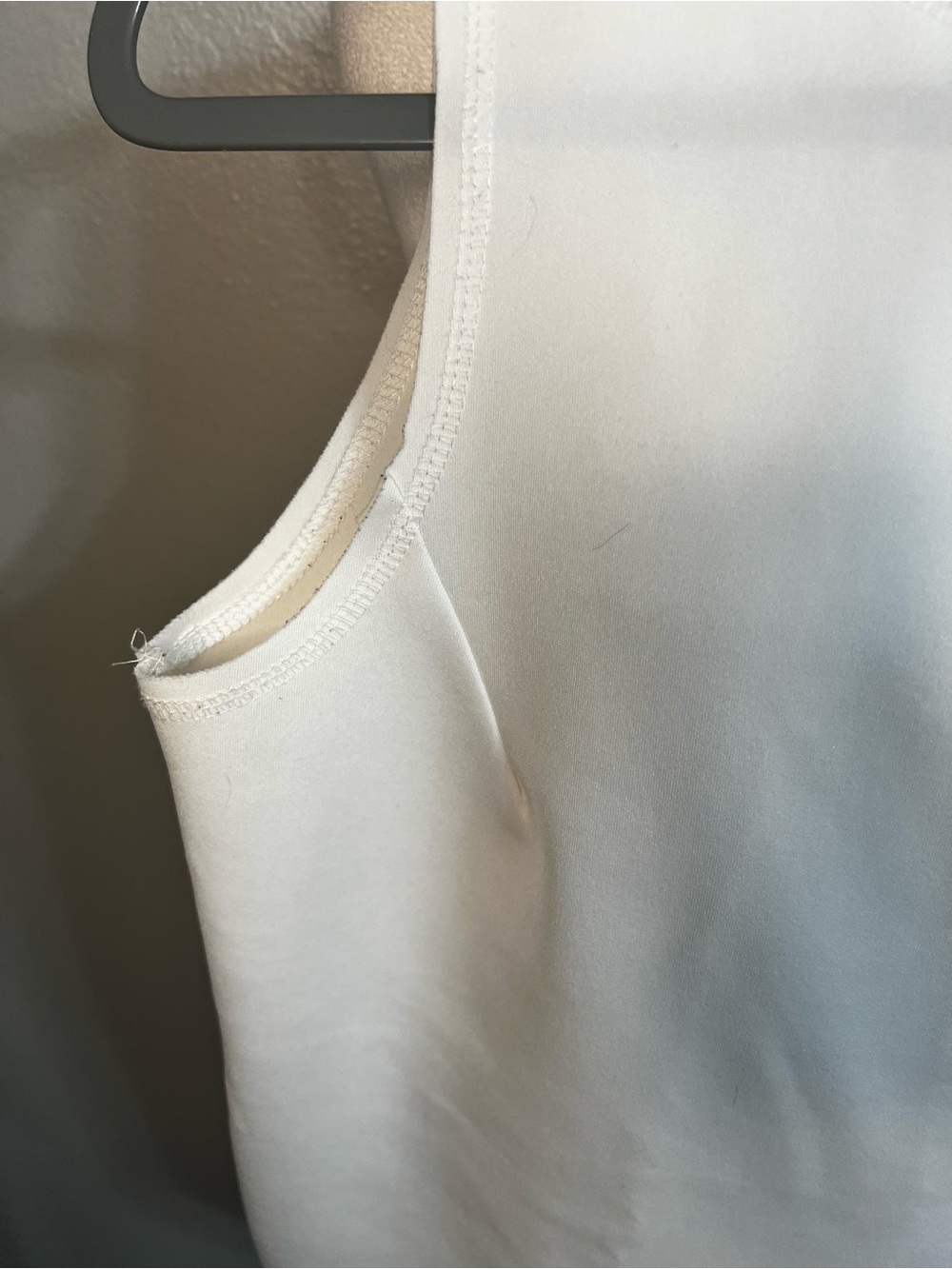 Ic by connie k Top Medium White Tank With Slit Crew Neck Long - Picture 9 of 14